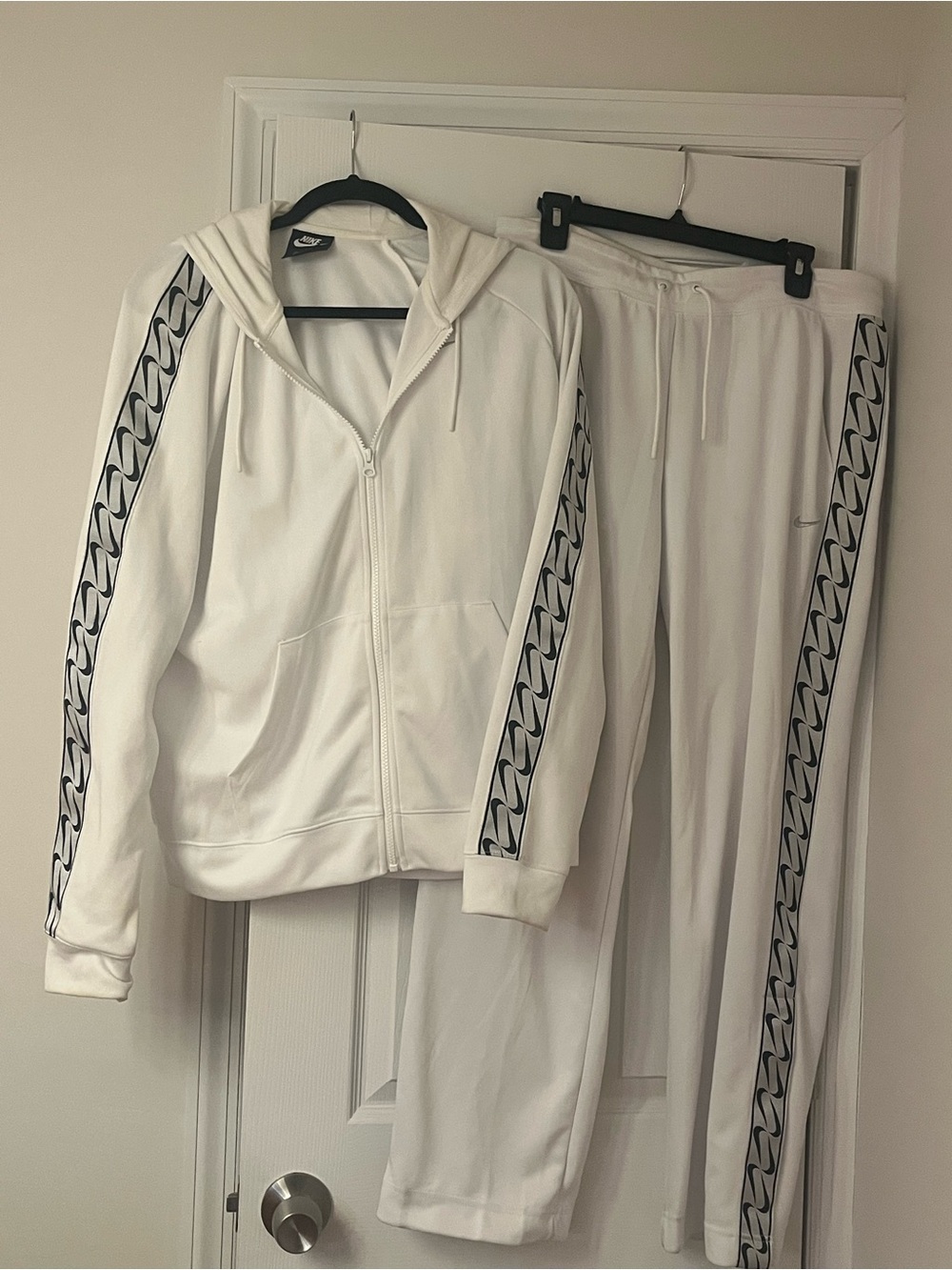 Nike White Hoodie and Track Pants with Black Patterned Side Stripe